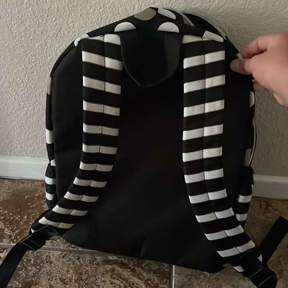 Backpack - Picture 4 of 4